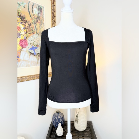 NWT Reformation Black Square Neck Long Sleeve Top Size M Stretch Tencel Lyocell - Picture 2 of 13